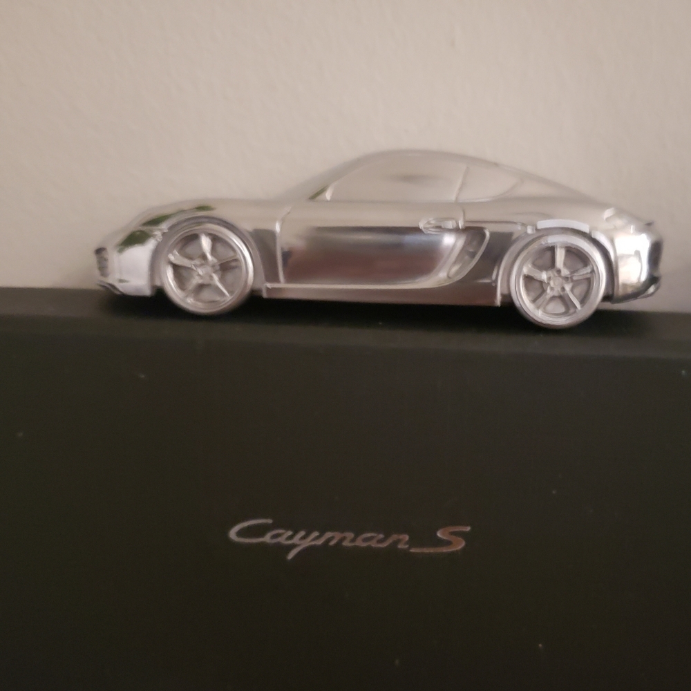 PORCHE LIMITED EDITION DISPLAY CAR OR PAPERWEIGHT
